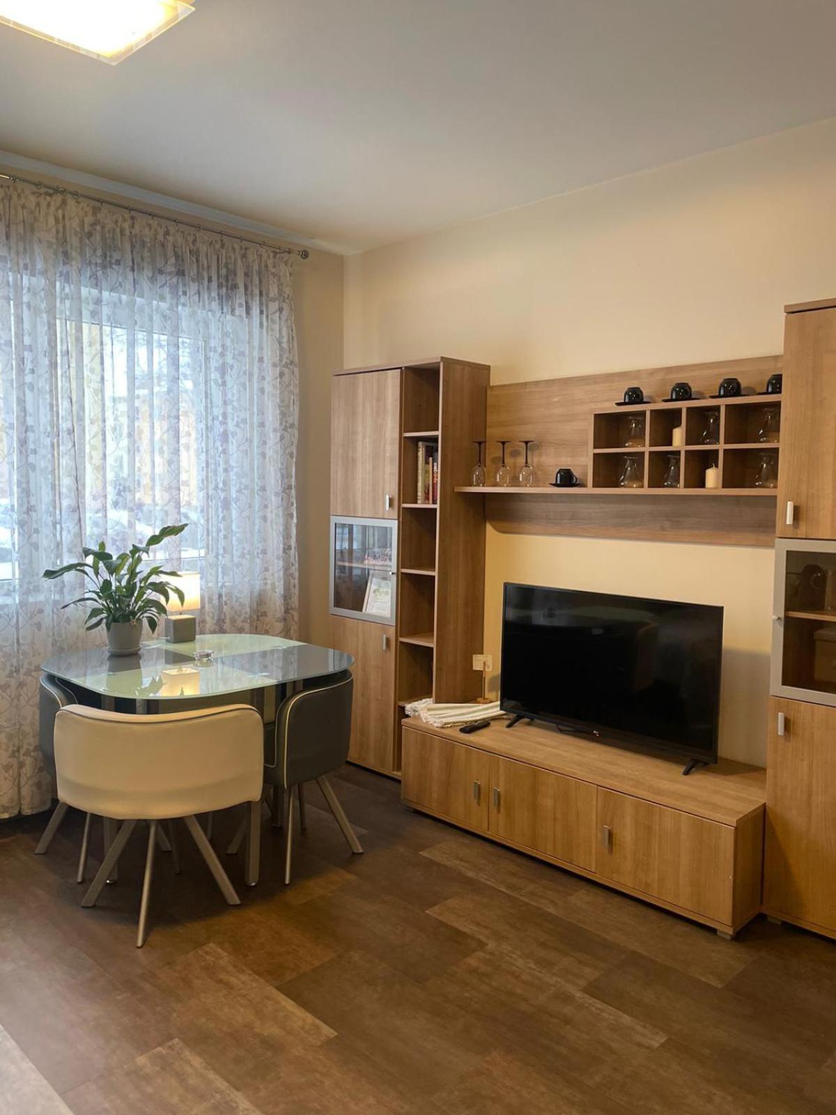 Studio Apartamenti Cēsis Esterno foto